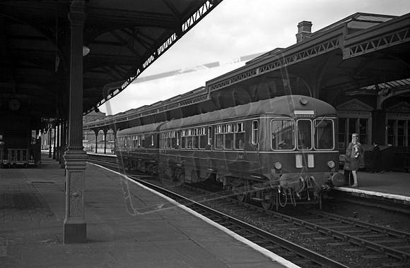 DMU E56173 1957 Stratford
