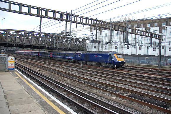 43015 2008-11-12 Paddington
