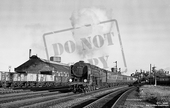 70042 1957-10-19 Colchester