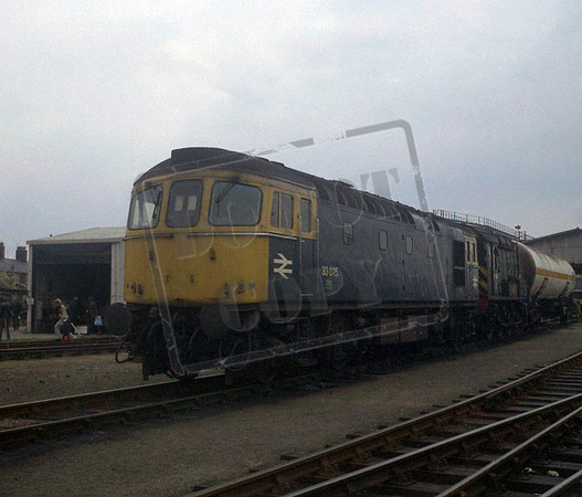 33025 1974 Eastleigh