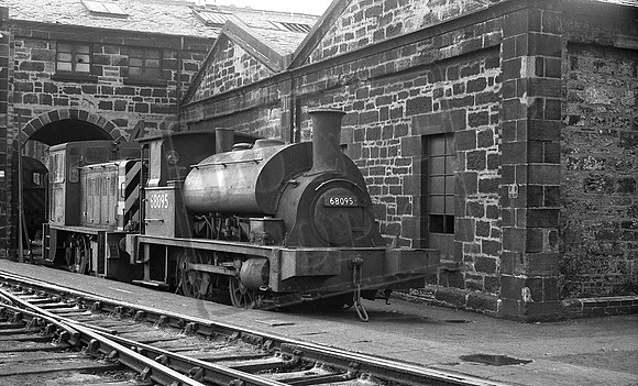 68095 D2721 1962-08-22 St Margarets