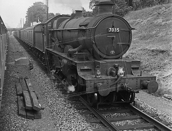 7035 1950s near Didcot