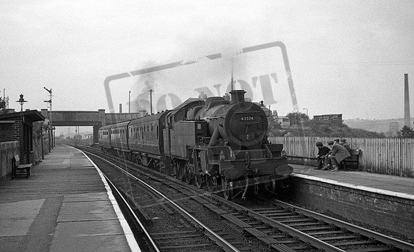 42574 1965-08-27 Clifton Junction