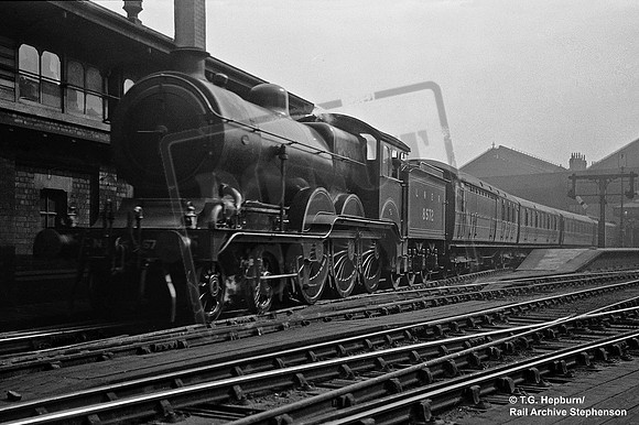 8572 1928 Nottingham Victoria