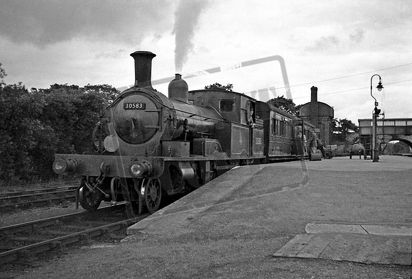 30583 1953-06-30 Axminster