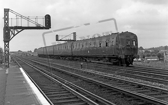 EMU 4636 1960s Raynes Park