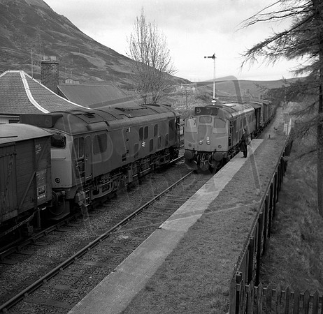 D5129 1970-05-17 Dalnaspidal Crossing