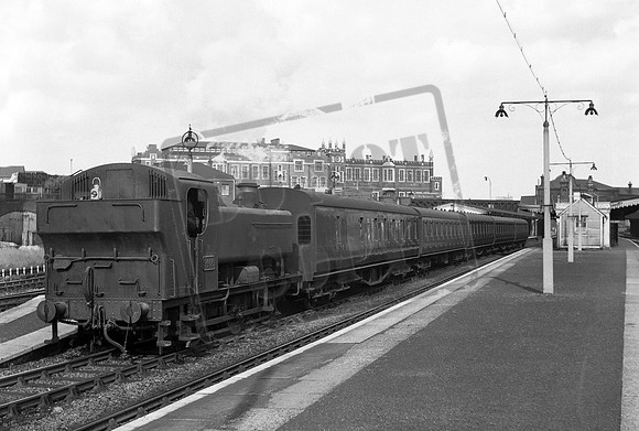 9406 1960-06-13 Westbourne Park