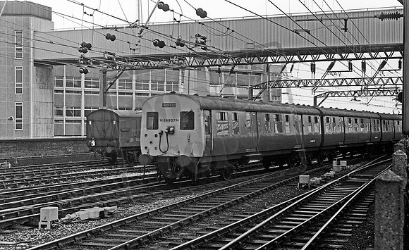 EMU M59607M 1970s Manchester Piccadilly
