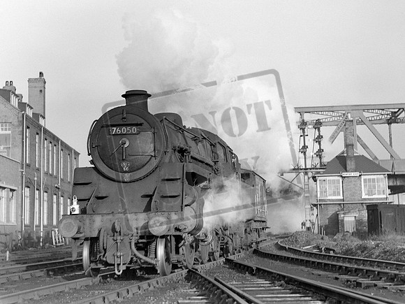 76050 1961-12 Newport