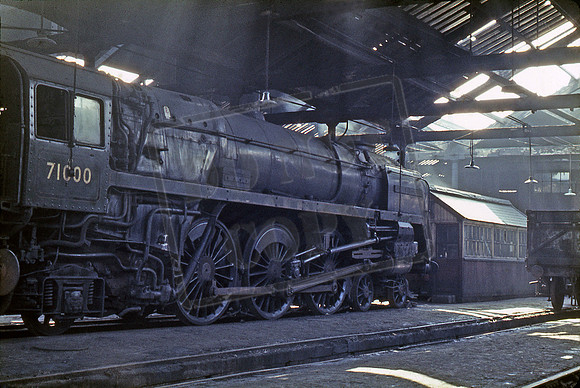 71000 1963-04-07 Crewe North