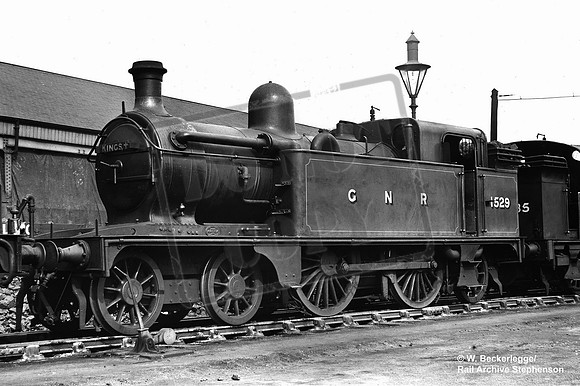 GNR 1529 1921-04-16 Kings Cross shed