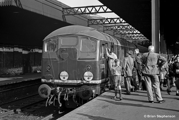 D5015 1959-10-03 Euston