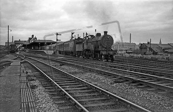 40412 1957c Burton on Trent