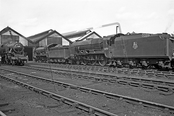 30859 1953-08-30 Eastleigh shed