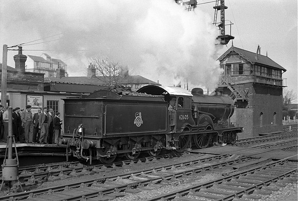62605 1956-04-29 Hitchin