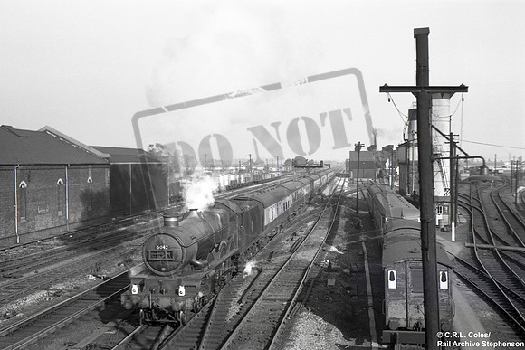 5042 1956-10-13 Southall