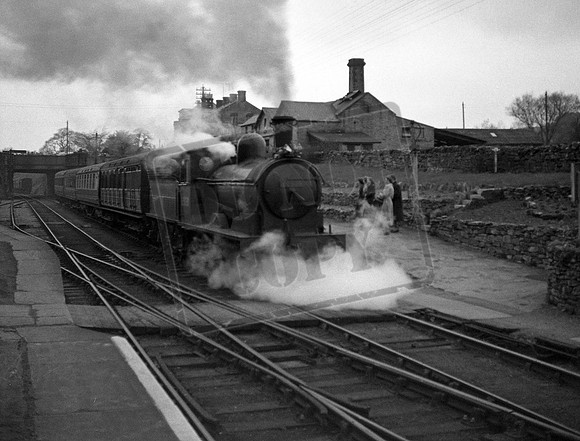 65038 1954-04-24 Leyburn