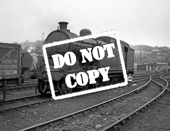 69865 1957 Whitby Town shed