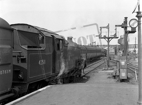 42511 1957-06-01 Shoeburyness