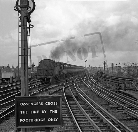 42526 1956-08-26 Bromley