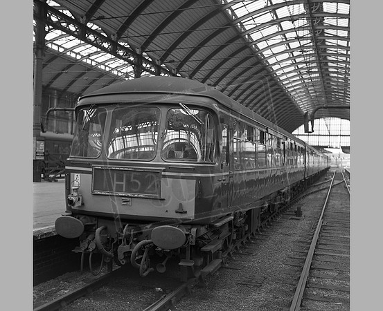 DMU Trans Pennine 1963-08-28 Hull Paragon