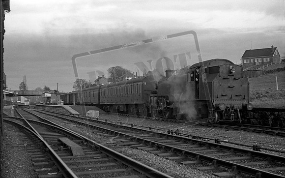 82009 1964c Newtown
