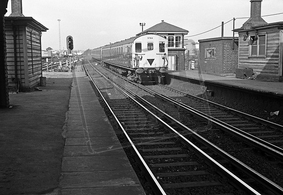 EMU 5784 1970s Clapham Junction