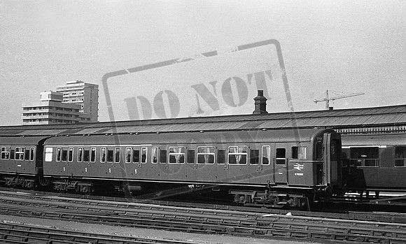 EMU 7717 1968c Clapham Junction