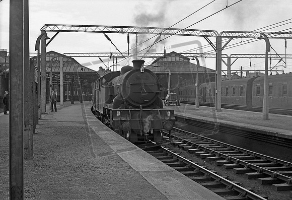 67622 1950s Helensburgh Central