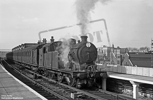 69706 1960-02-27 Bethnal Green
