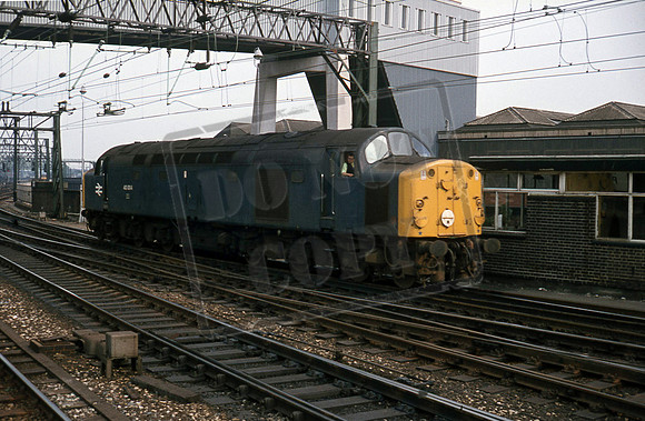 40004 1977-08-02 Manchester Piccadilly