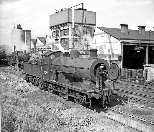 32546 1957-05-18 Norwood Junction