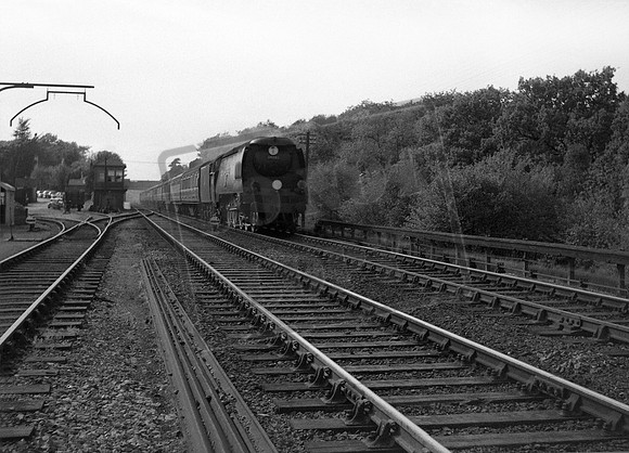 34092 1956-05-24 Tonbridge Hildenborough
