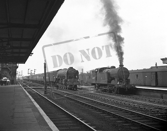60114 69557 1950s Hitchin (North End)