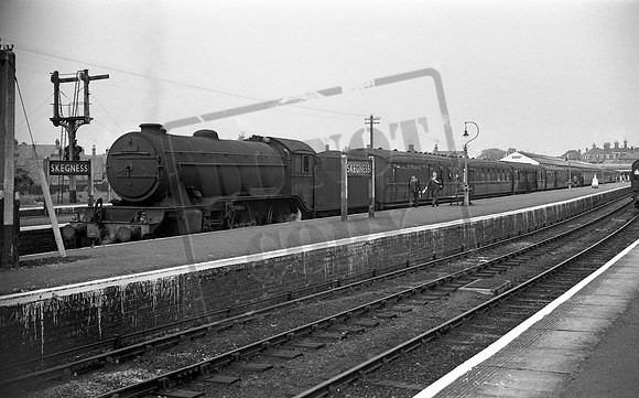 61977 1960c Skegness