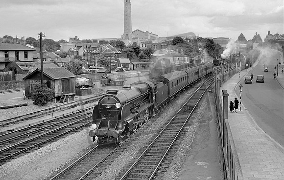 30857 1952-07-15 Southampton Central Station