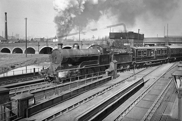 5461 1933-03-26 Northampton Castle