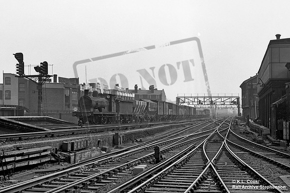 31267 1959-04-24 London Bridge