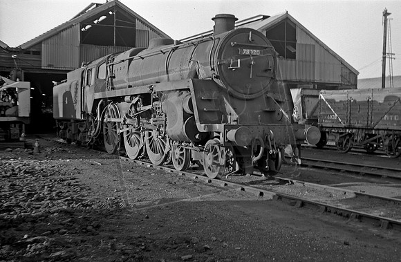 73020 1966-09 Eastleigh shed