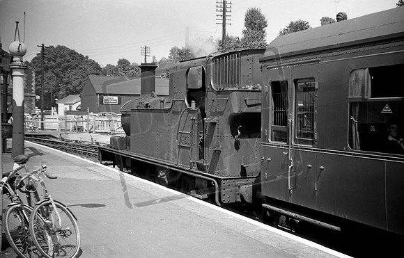 1451 1963-07-29 Exeter St Davids