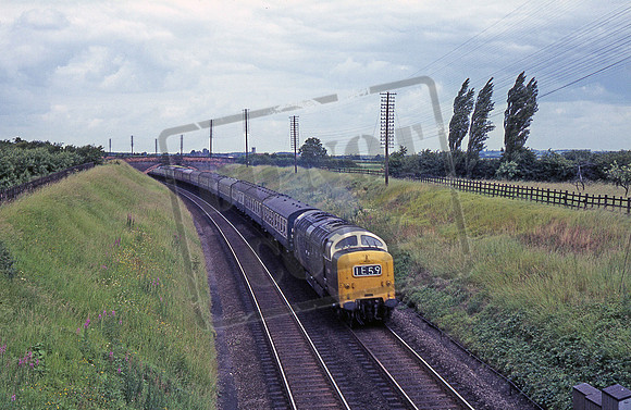 D9015 1968-07-04 East Markham