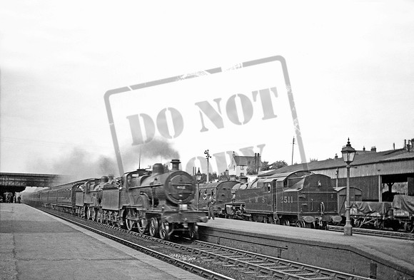 552 1930s Luton