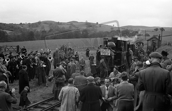 WLR 822 1956-11-03 Castle Caereinion Last train-ROneg-1811-150
