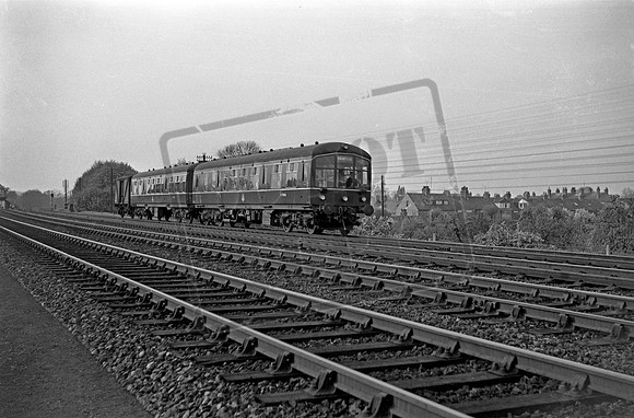 DMU E79028 1958c Grantham, Barrowby Road Junction