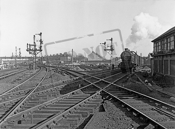 64776 1958-04-12 Barking