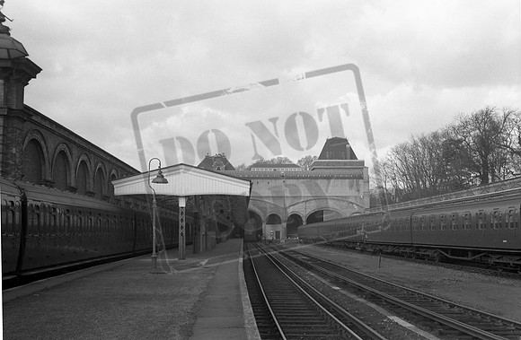 EMU 5227 1969c Crystal Palace (High Level)