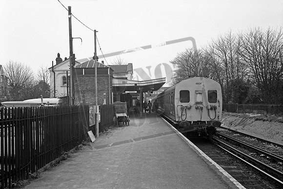 EMU 4631 1973c Shepperton