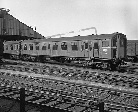 EMU 426 1968c Clapham Junction