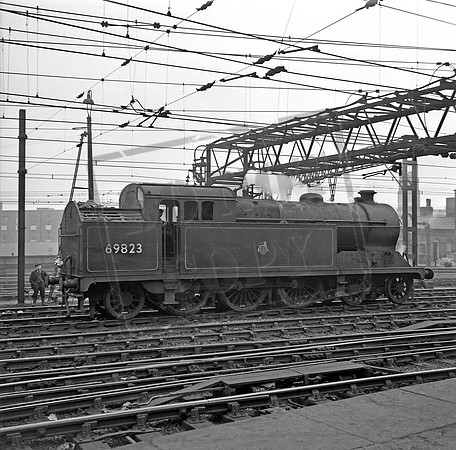 69823 1950s Manchester London Road